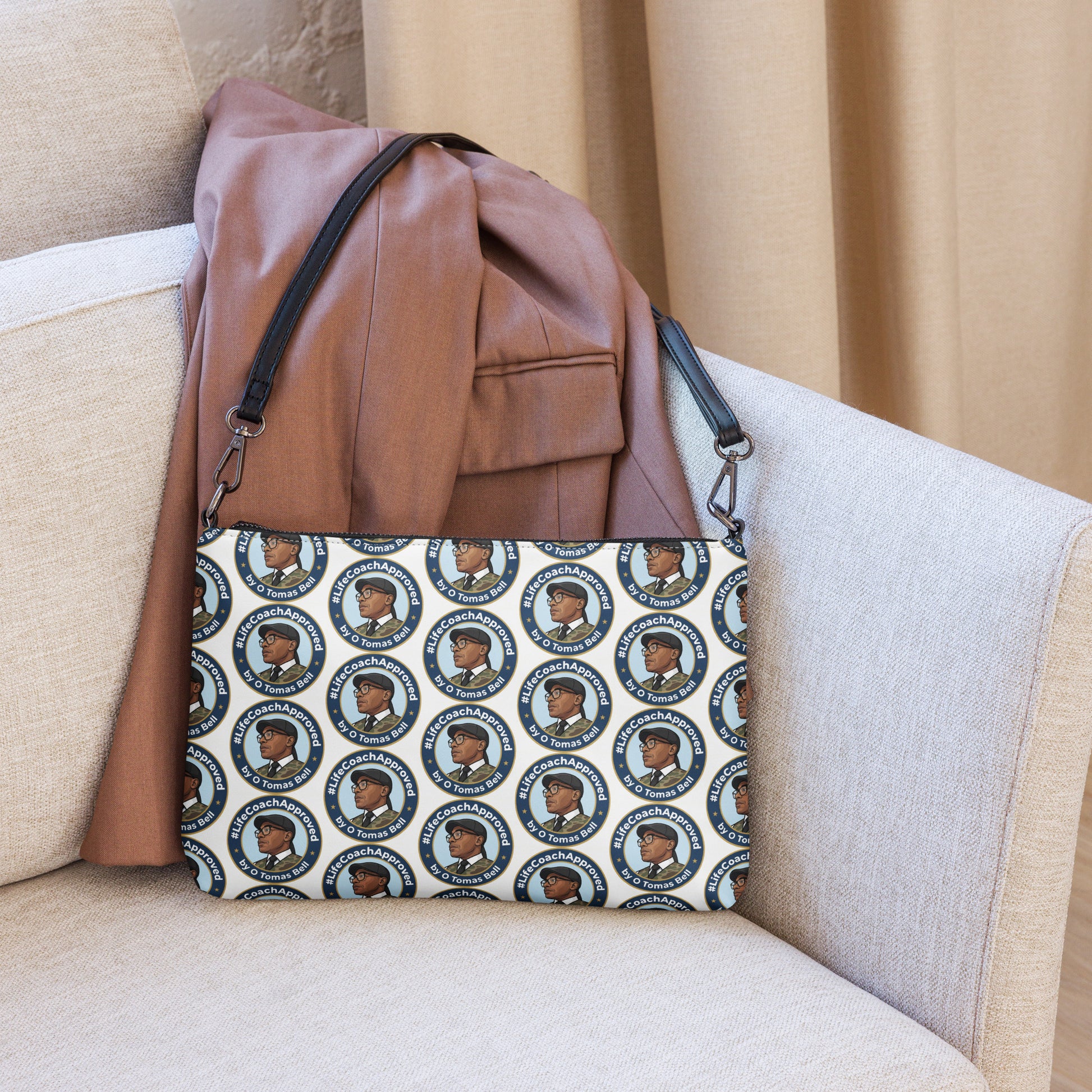 Pattern crossbody bag with double black handles and zip closure, round portrait print